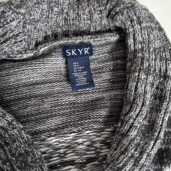 Skyr Boys Kids 6 Grey Cardigan Button Down Snowflake Winter Knit Cotton - Picture 3 of 12
